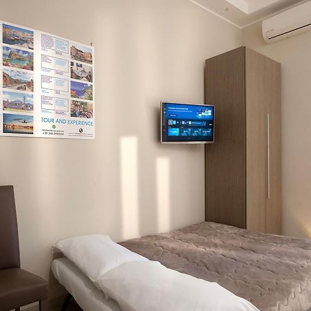 Residenza Suarez Bed & Breakfast Napoli Dış mekan fotoğraf