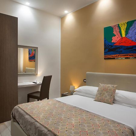 Residenza Suarez Bed & Breakfast Napoli Dış mekan fotoğraf