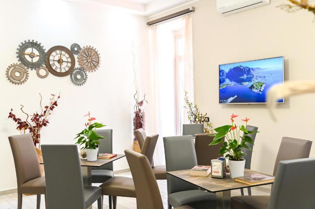 Residenza Suarez Bed & Breakfast Napoli Dış mekan fotoğraf