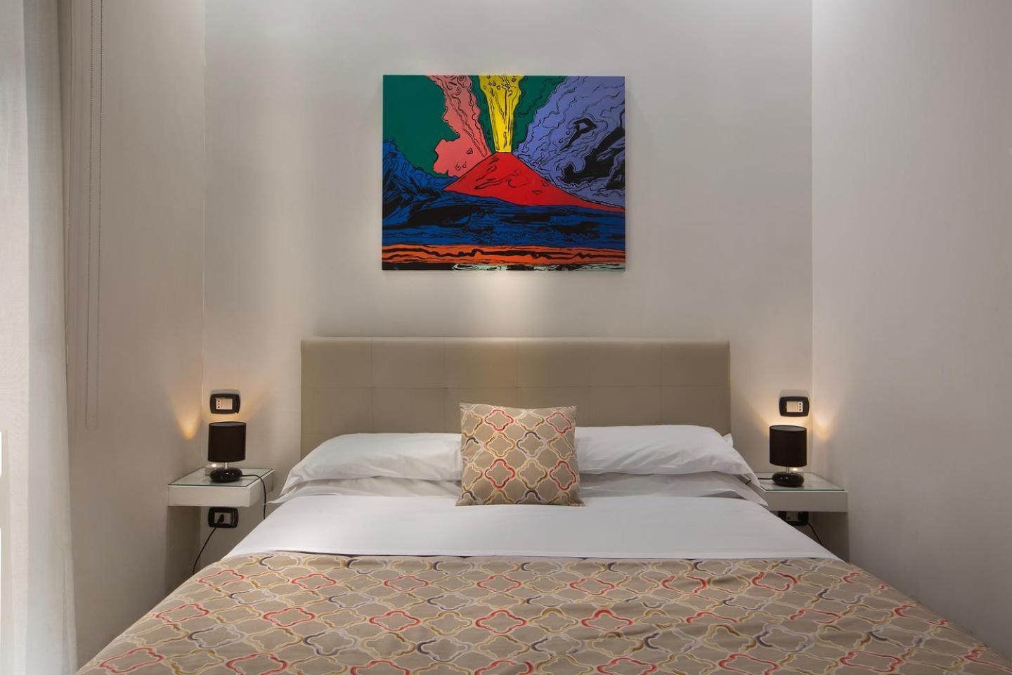 Residenza Suarez Bed & Breakfast Napoli Dış mekan fotoğraf